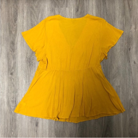 Babydoll Crinkle Gauze Crochet Inset Lace-Up Top - Picture 6 of 12